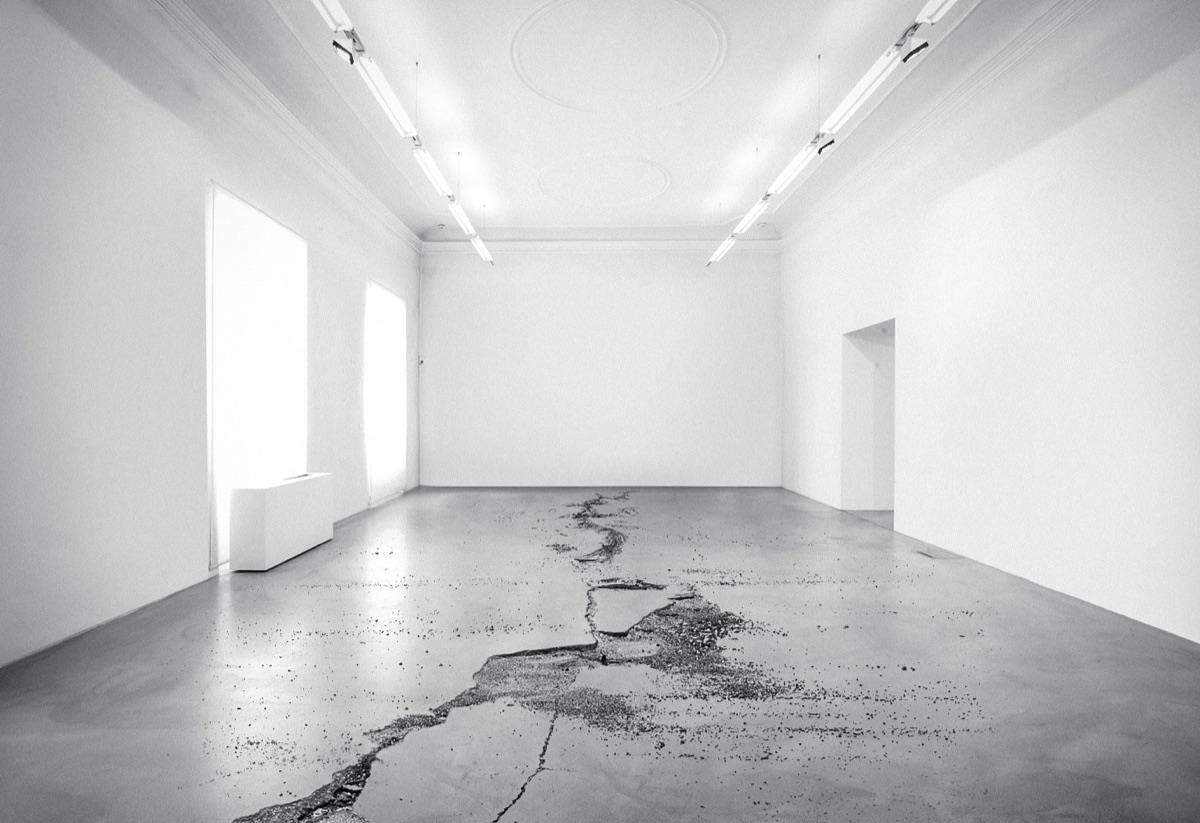 Bursting floor, 2013